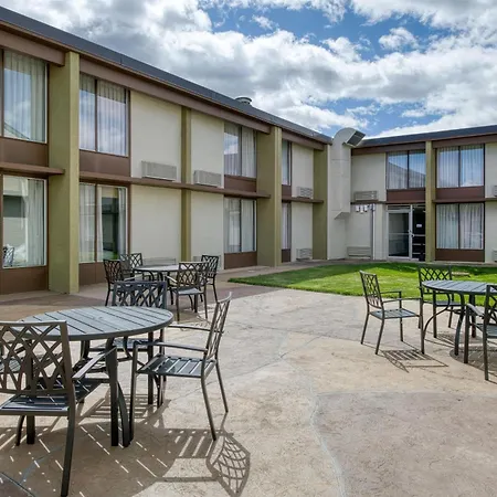 Best Western Tomah Hotel-3